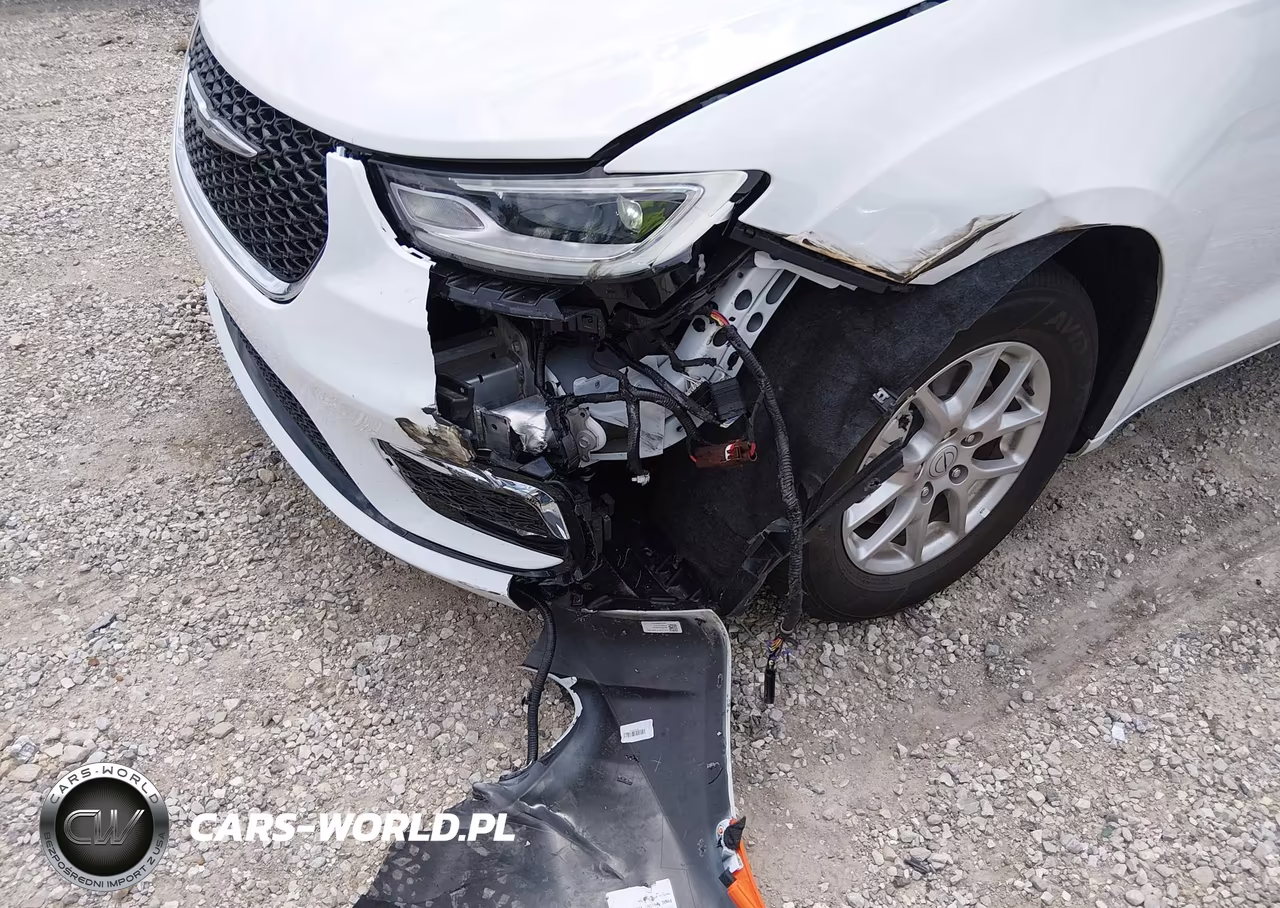 2026 Chrysler Pacifica Select VIN:2C4RC1BG5TR283553 - 6