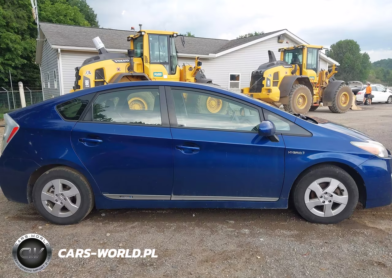 2011 Toyota Prius Three VIN:JTDKN3DU0B5368628 - 13