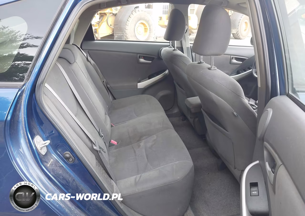 2011 Toyota Prius Three VIN:JTDKN3DU0B5368628 - 8
