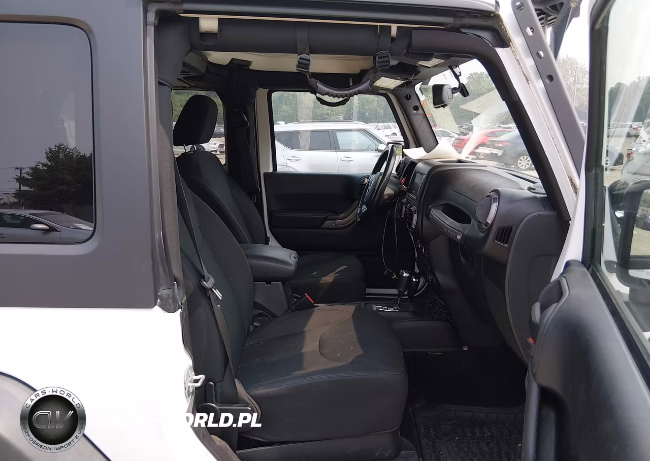 2015 Jeep Wrangler Willys Wheeler VIN:1C4GJWAG9FL757478 - 5