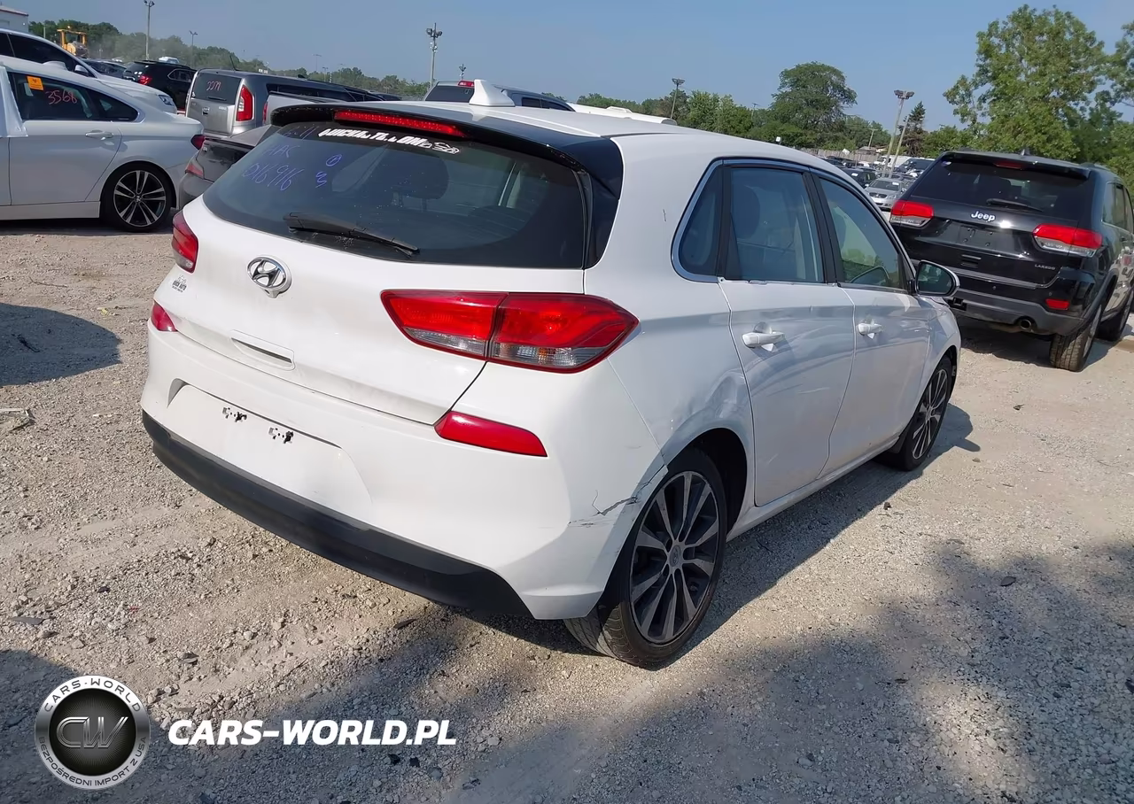 2018 Hyundai Elantra Gt VIN:KMHH35LE2JU016916 - 4