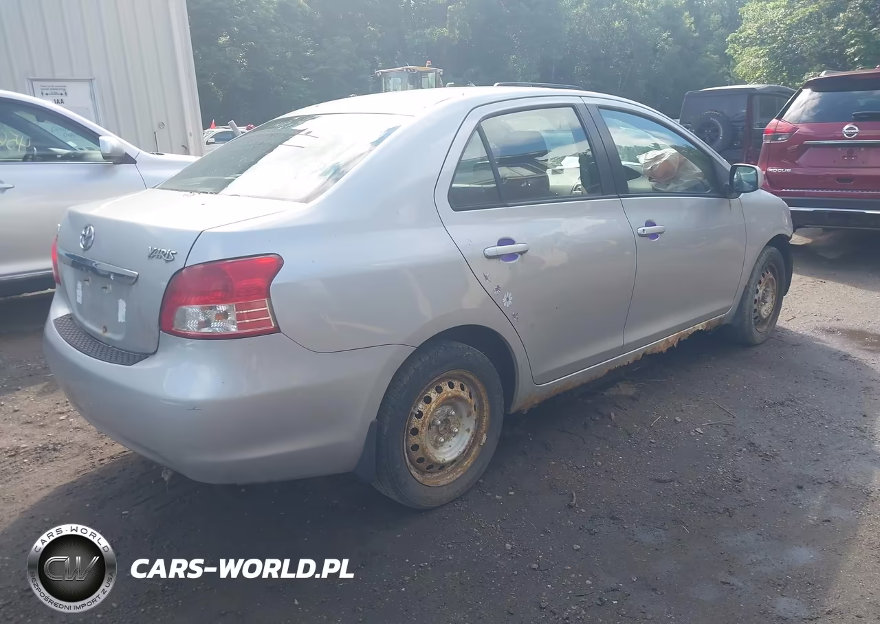 2010 Toyota Yaris VIN:JTDBT4K33A1379229 - 4
