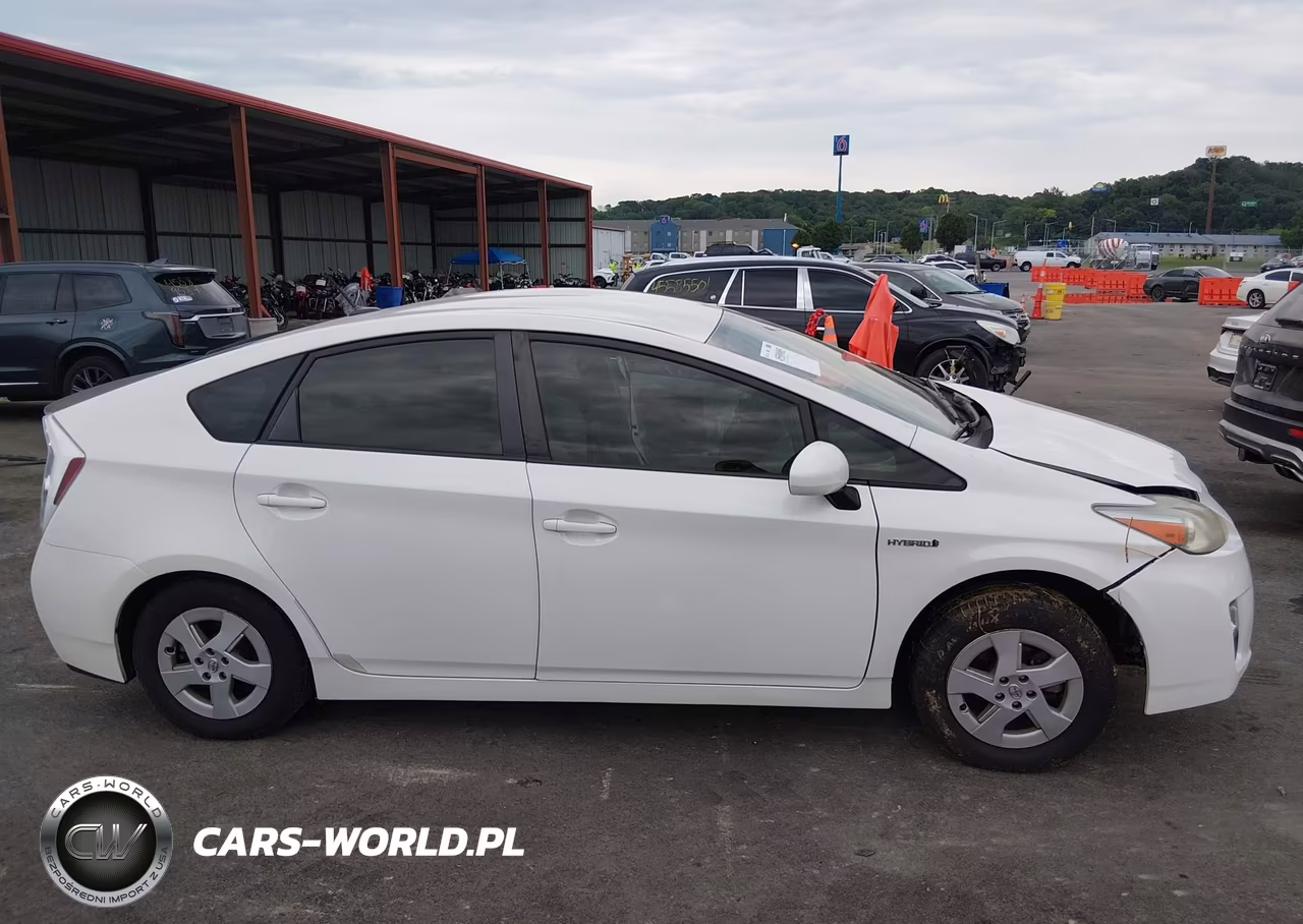 2011 Toyota Prius VIN:JTDKN3DU9B1388724 - 13