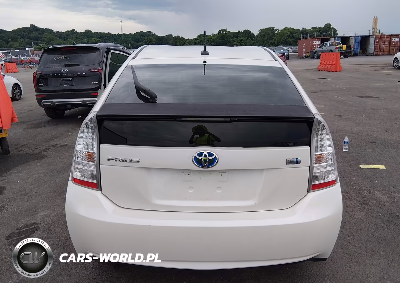 2011 Toyota Prius VIN:JTDKN3DU9B1388724 - 16