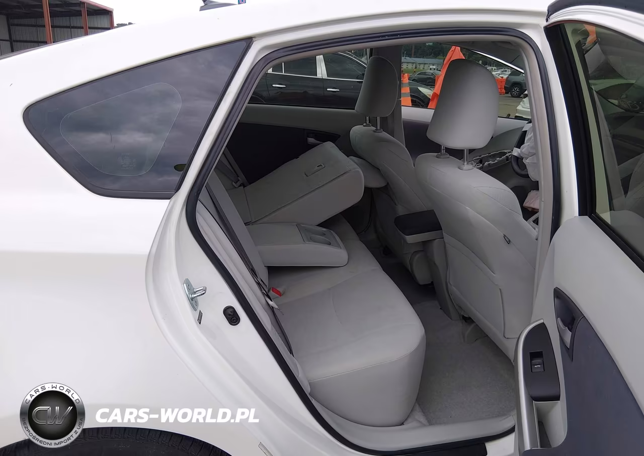 2011 Toyota Prius VIN:JTDKN3DU9B1388724 - 8