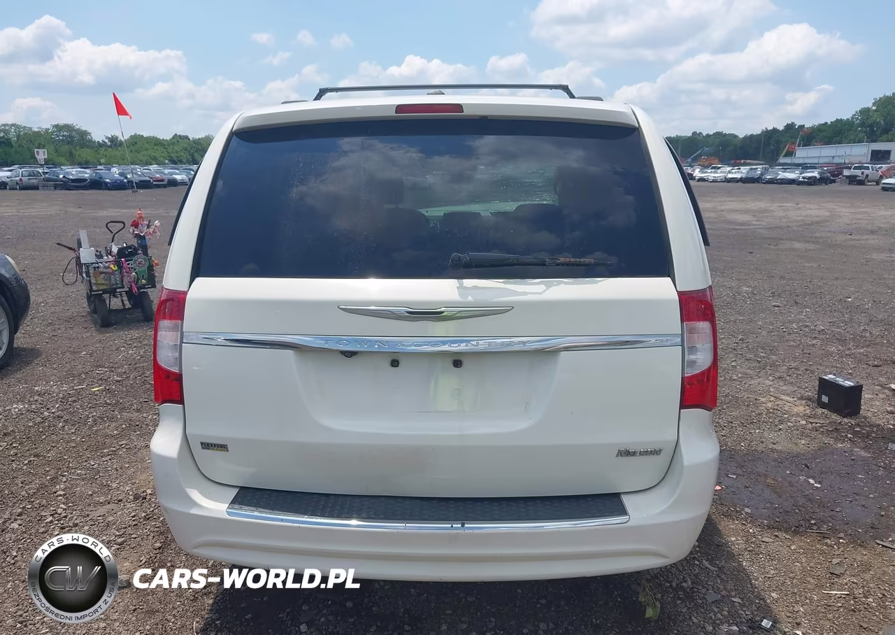 2013 Chrysler Town & Country Touring VIN:2C4RC1BG7DR556638 - 16