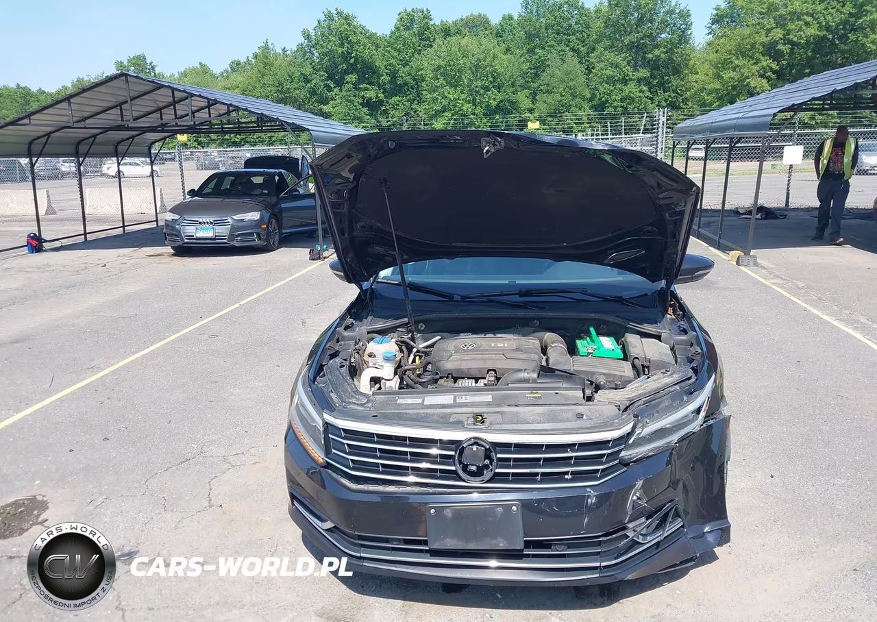 2017 Volkswagen Passat 1.8T Sel Premium VIN:1VWCT7A3XHC057884 - 10