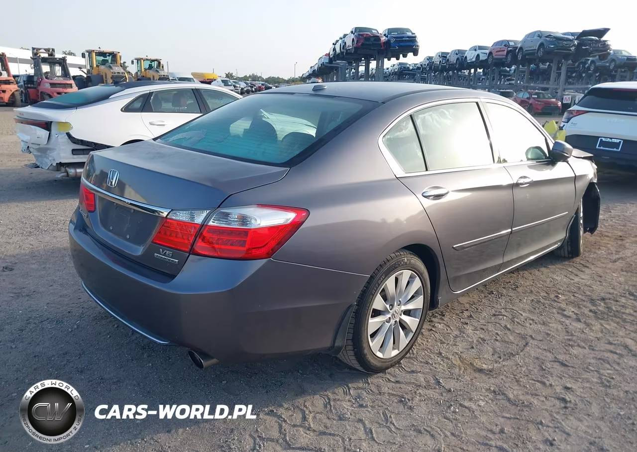2013 Honda Accord Touring VIN:1HGCR3F99DA025264 - 4