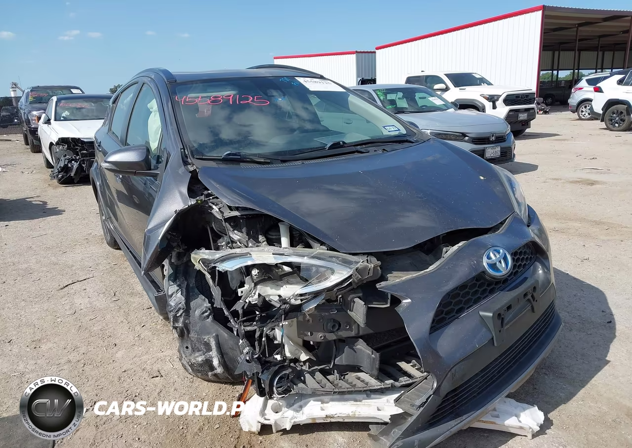 2019 Toyota Prius C L