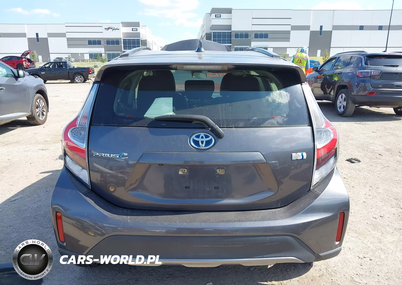 2019 Toyota Prius C L VIN:JTDKDTB39K1624981 - 16