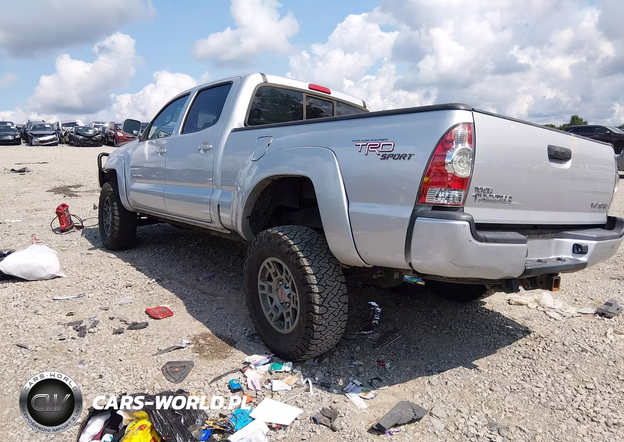 2010 Toyota Tacoma Base V6 VIN:5TEMU4FN0AZ692763 - 3