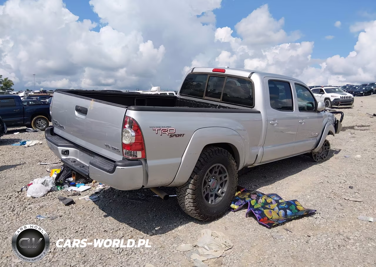 2010 Toyota Tacoma Base V6 VIN:5TEMU4FN0AZ692763 - 4