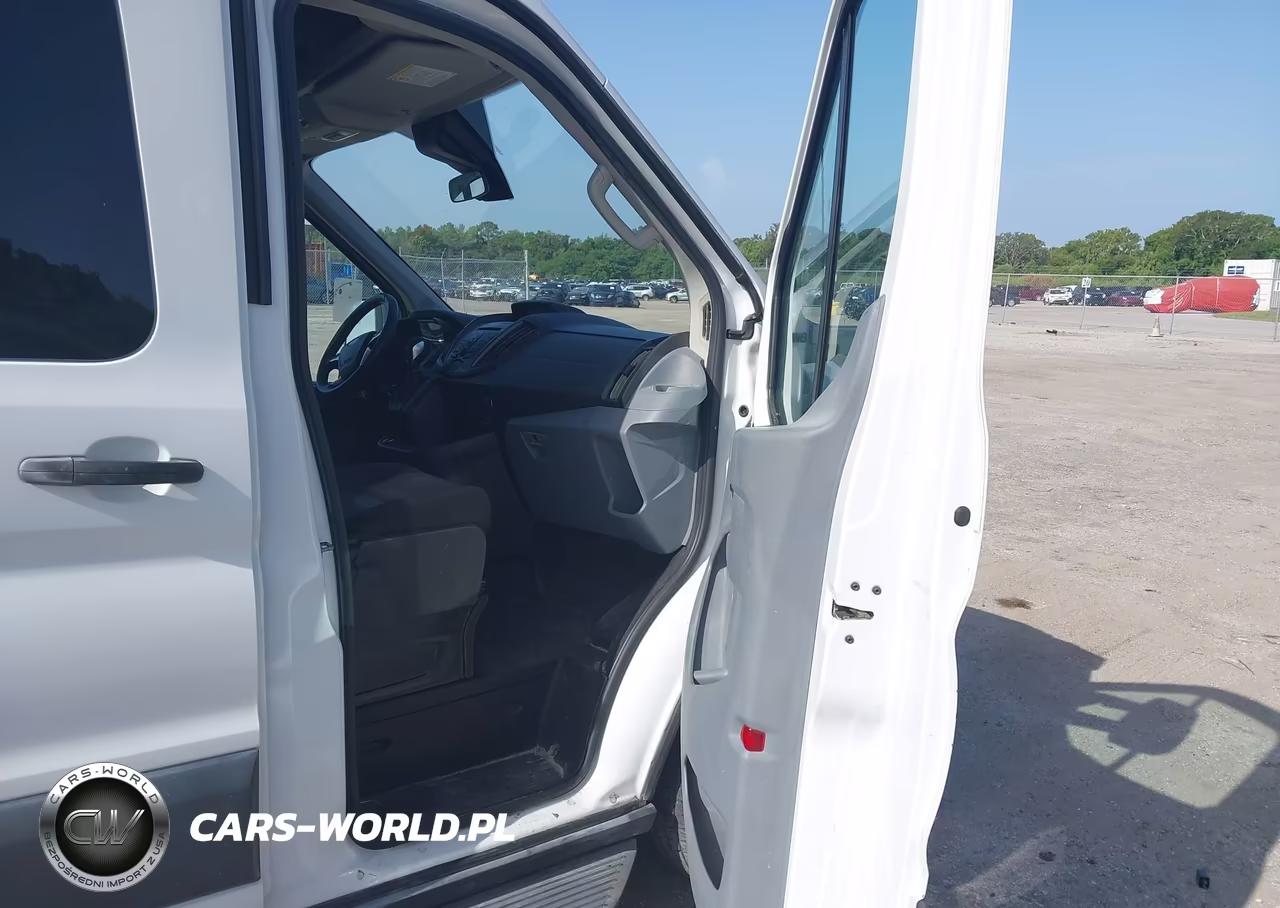 2018 Ford Transit-250 VIN:1FTYR2CG1JKB13524 - 5