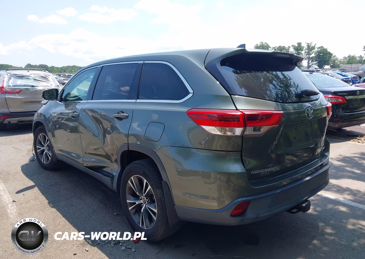 2019 Toyota Highlander Le Plus VIN:5TDBZRFH4KS922514 - 3