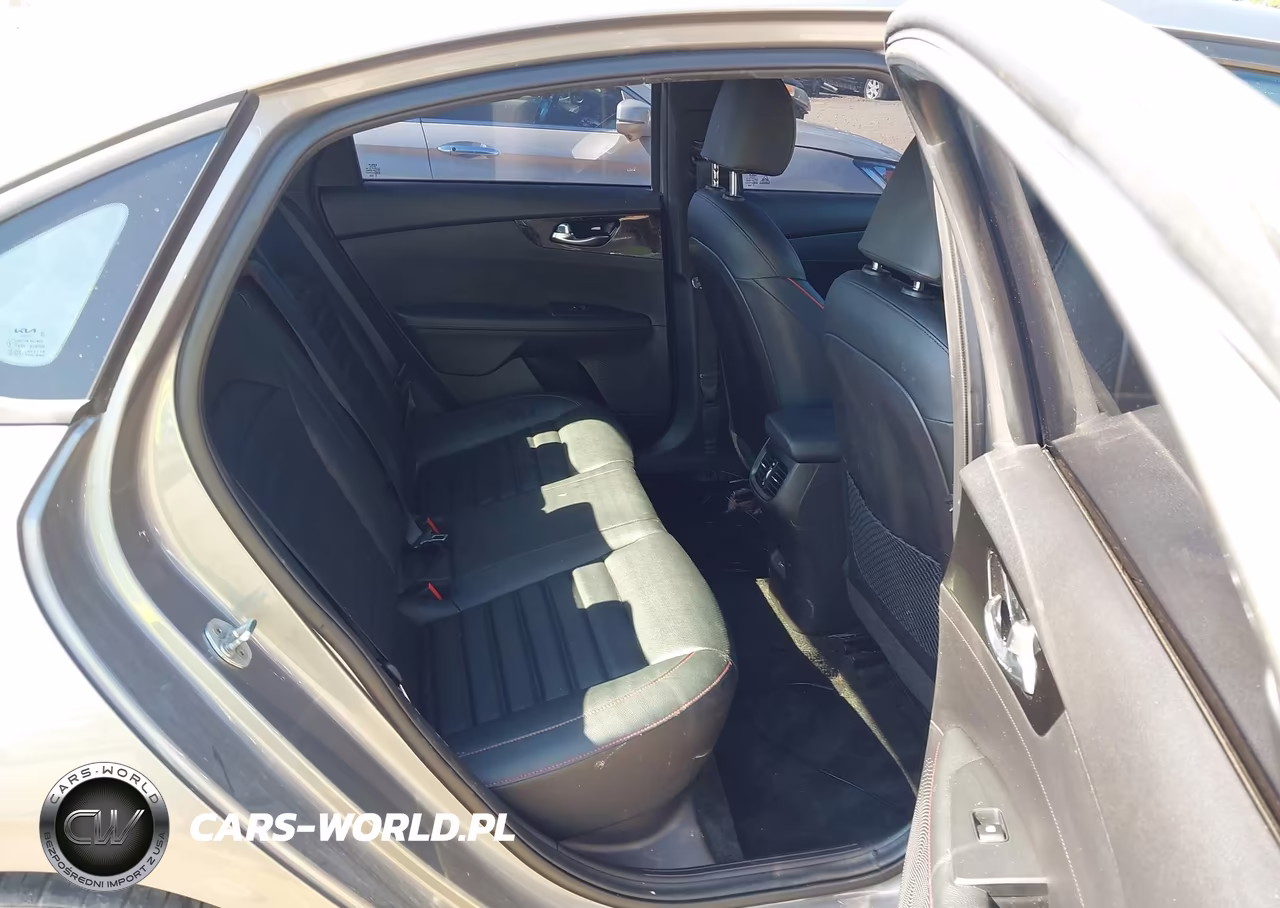 2022 Kia Forte Gt VIN:3KPF44AC3NE430487 - 8