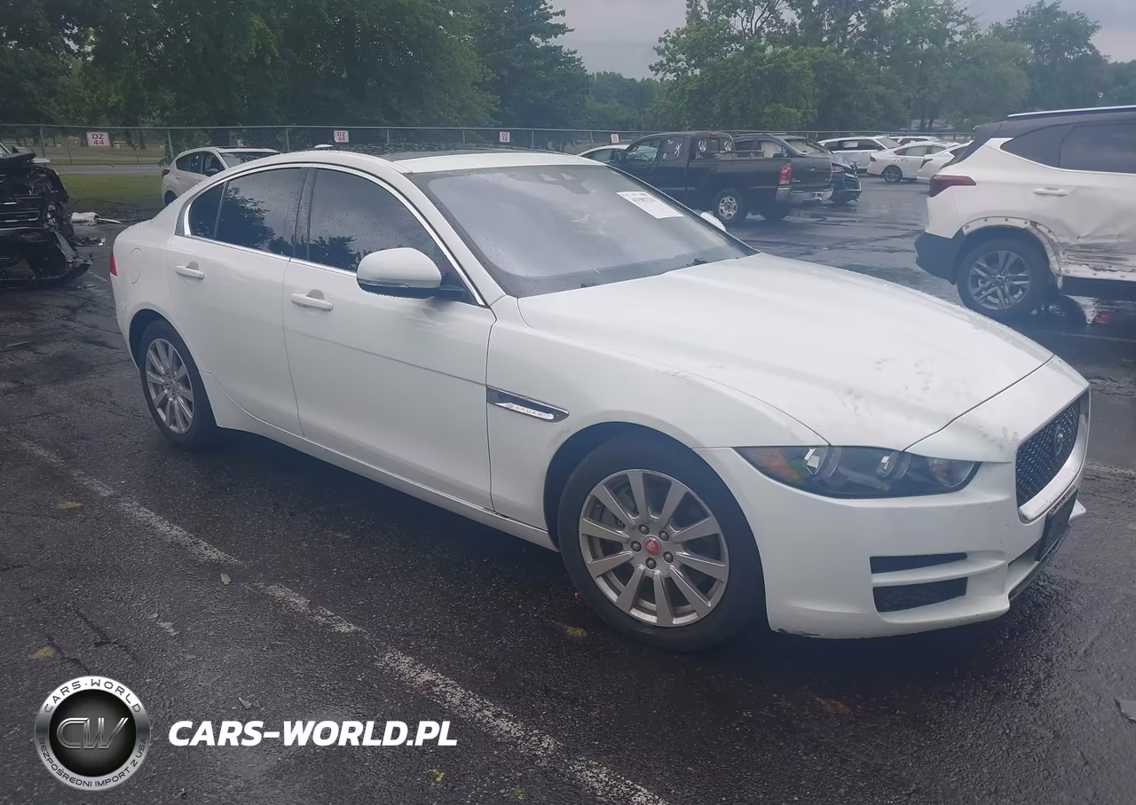 2019 Jaguar Xe 25T – zdjęcie 1 z 16