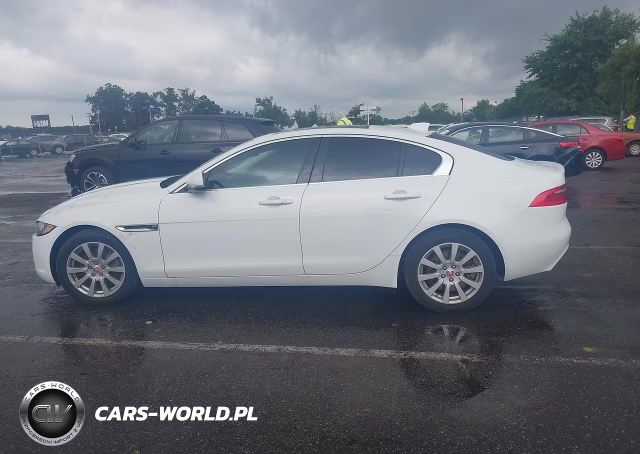 2019 Jaguar Xe 25T VIN:SAJAR4FX2KCP49939 - 14