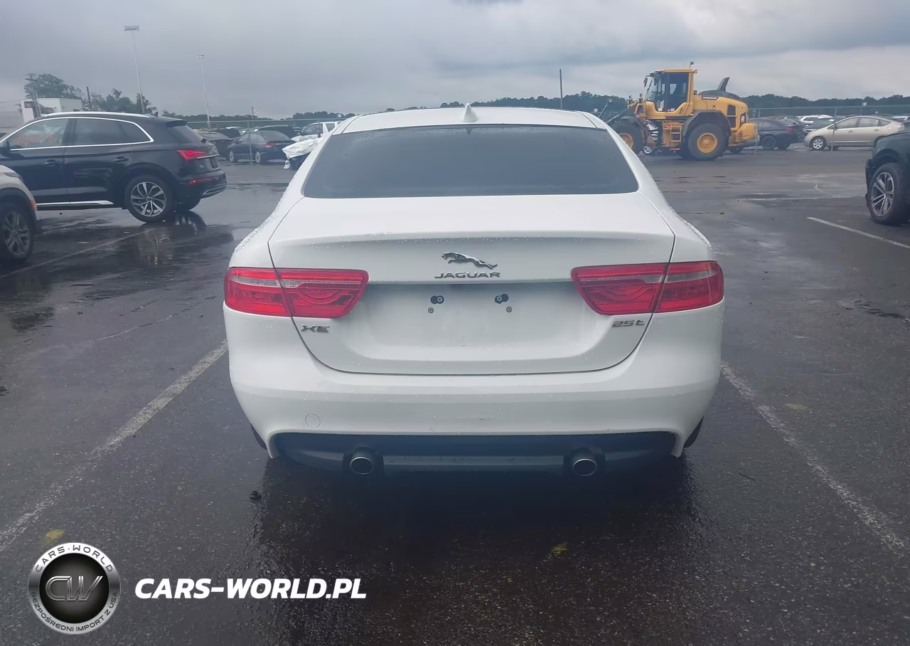 2019 Jaguar Xe 25T VIN:SAJAR4FX2KCP49939 - 16