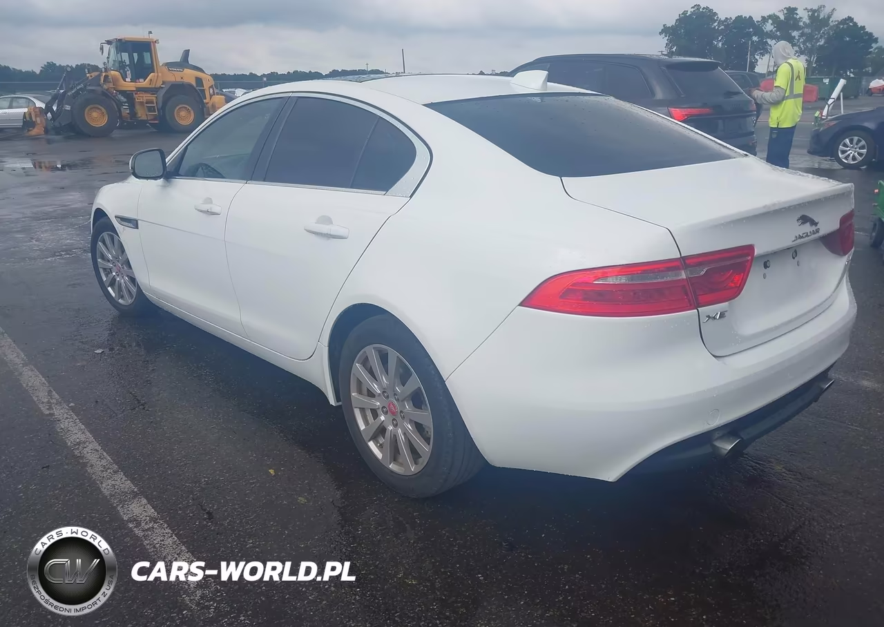 2019 Jaguar Xe 25T VIN:SAJAR4FX2KCP49939 - 3