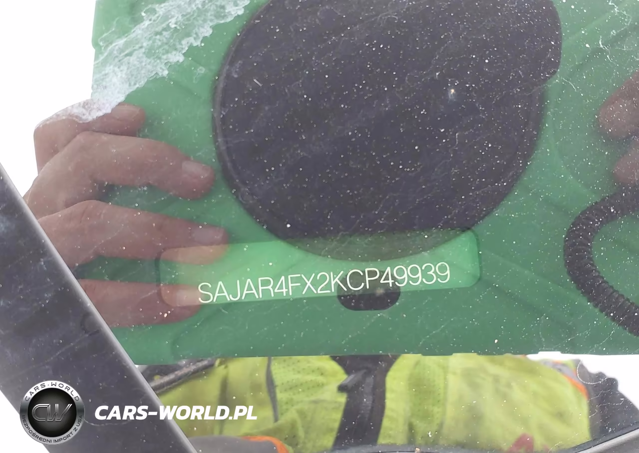 2019 Jaguar Xe 25T VIN:SAJAR4FX2KCP49939 - 9