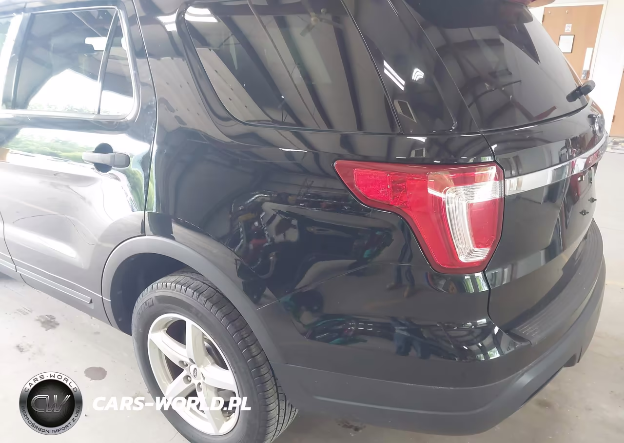 2018 Ford Explorer VIN:1FM5K8B86JGC45410 - 3