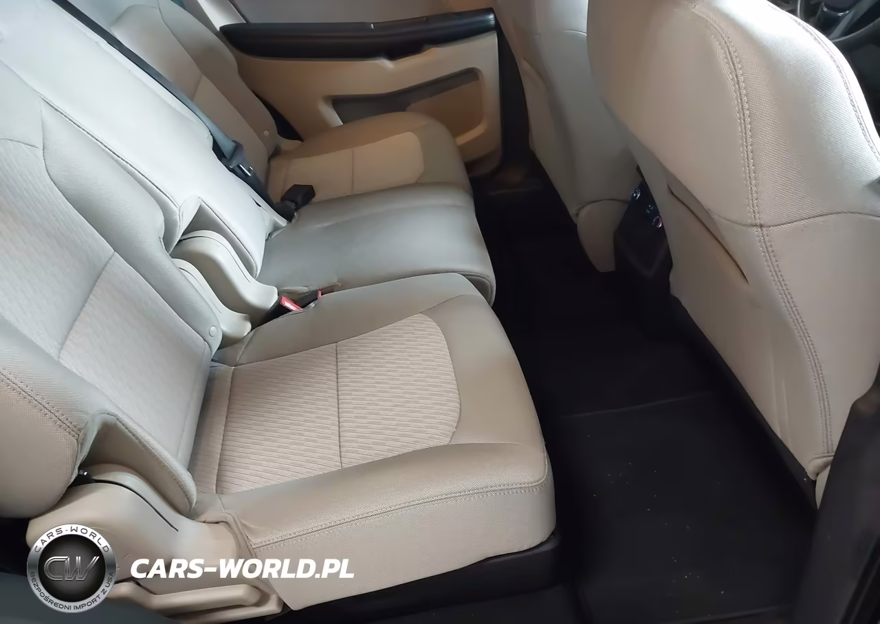 2018 Ford Explorer VIN:1FM5K8B86JGC45410 - 8