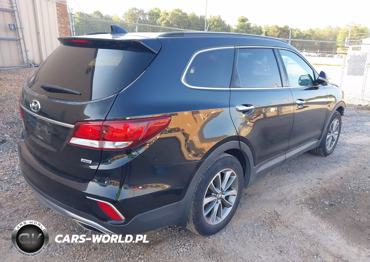 2017 Hyundai Santa Fe Se VIN:KM8SNDHF6HU190445 - 4