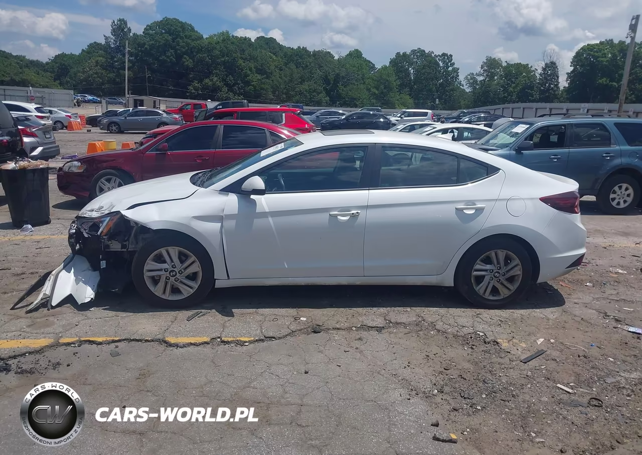 2019 Hyundai Elantra Value Edition VIN:5NPD84LF8KH453712 - 14
