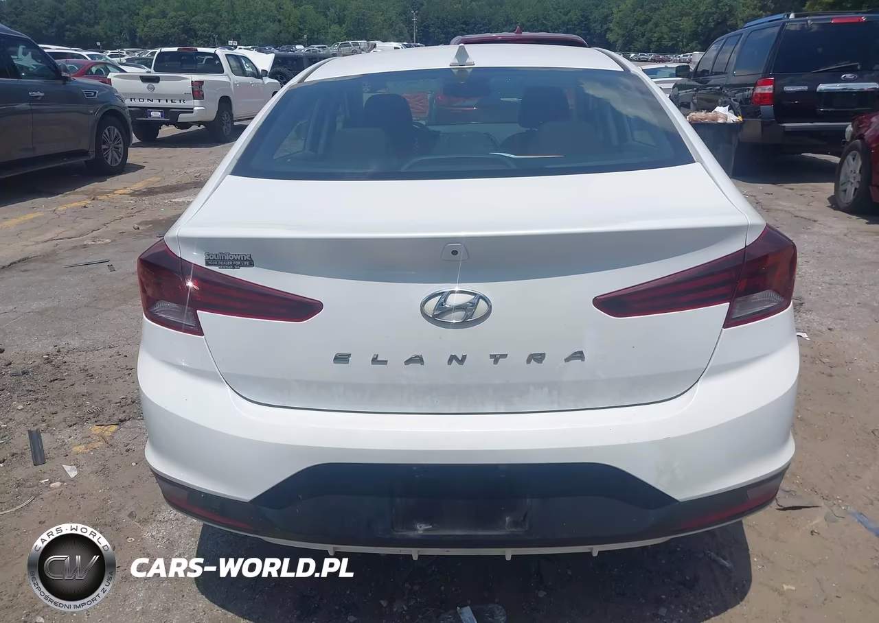 2019 Hyundai Elantra Value Edition VIN:5NPD84LF8KH453712 - 16