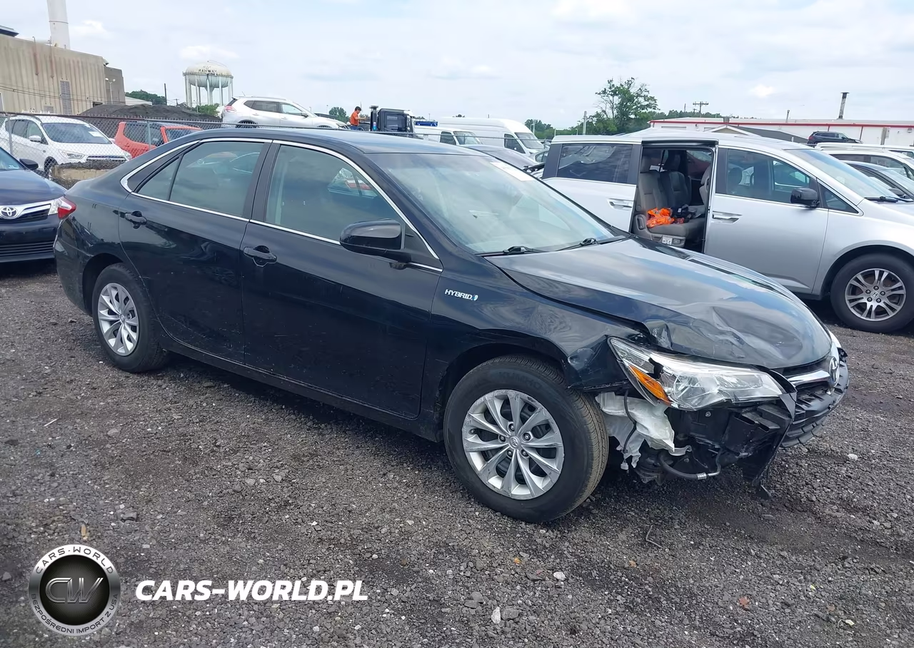 2017 Toyota Camry Hybrid Le – zdjęcie 1 z 16