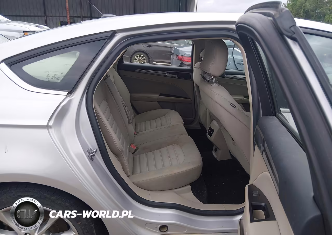 2017 Ford Fusion Se VIN:3FA6P0HD7HR126385 - 8