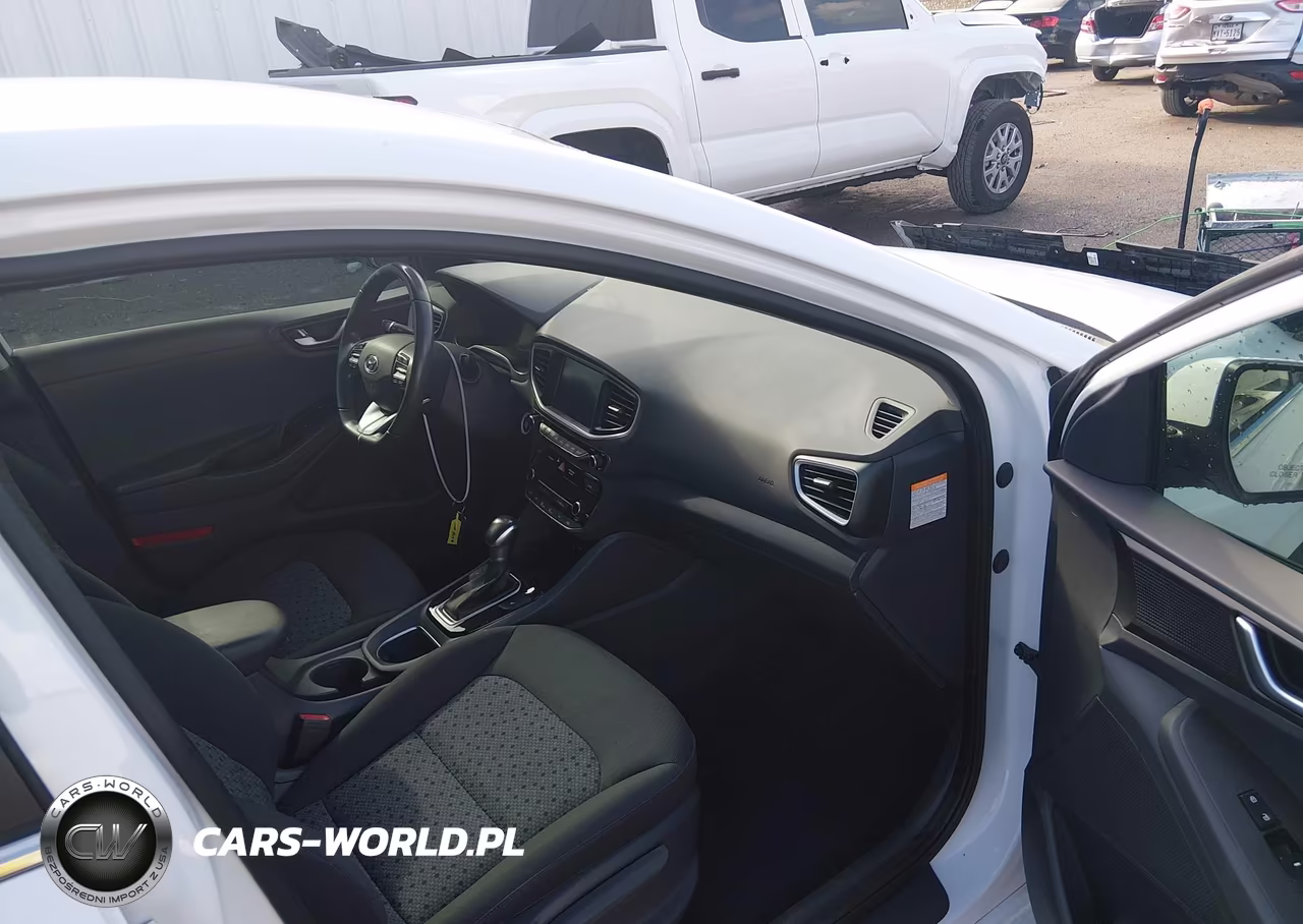 2017 Hyundai Ioniq Hybrid Sel VIN:KMHC75LC0HU030210 - 3