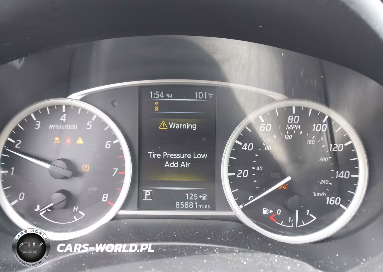 2018 Nissan Sentra S VIN:3N1AB7AP7JY297345 - 7