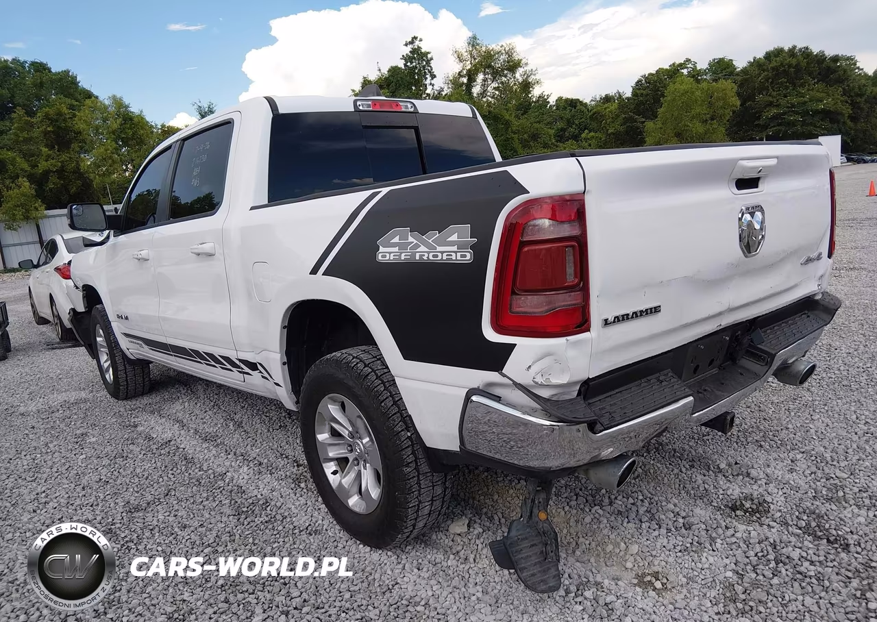 2024 Ram 1500 Laramie 4X4 5'7 Box VIN:1C6SRFJT4RN137119 - 3