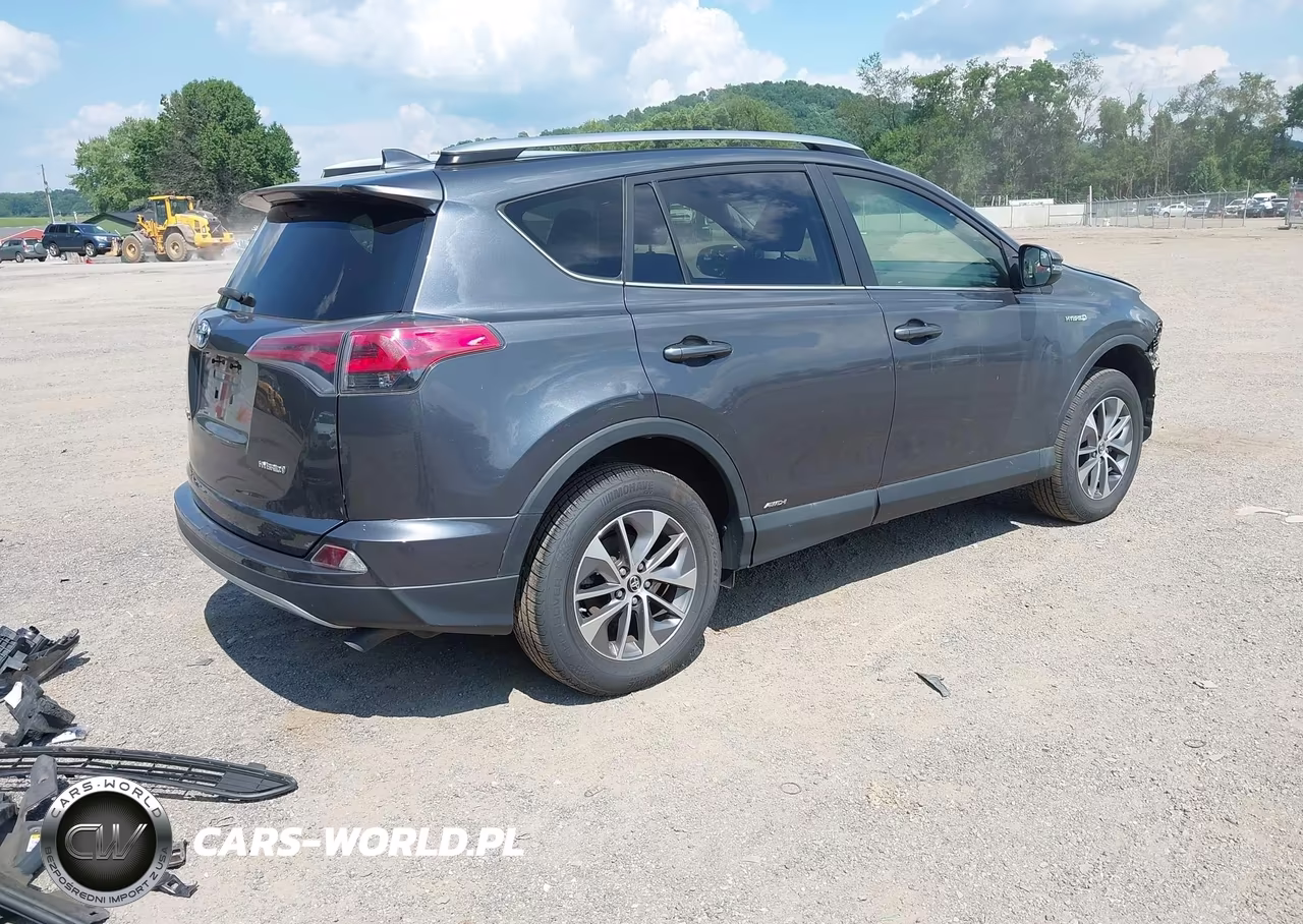 2018 Toyota Rav4 Hybrid Le VIN:JTMRJREV4JD252650 - 4