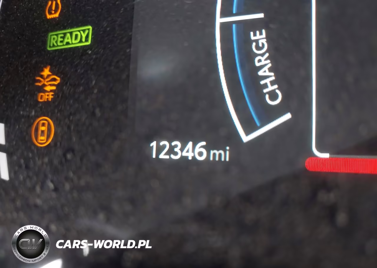 2026 Toyota Camry Le VIN:4T1DAACK1TU223335 - 15