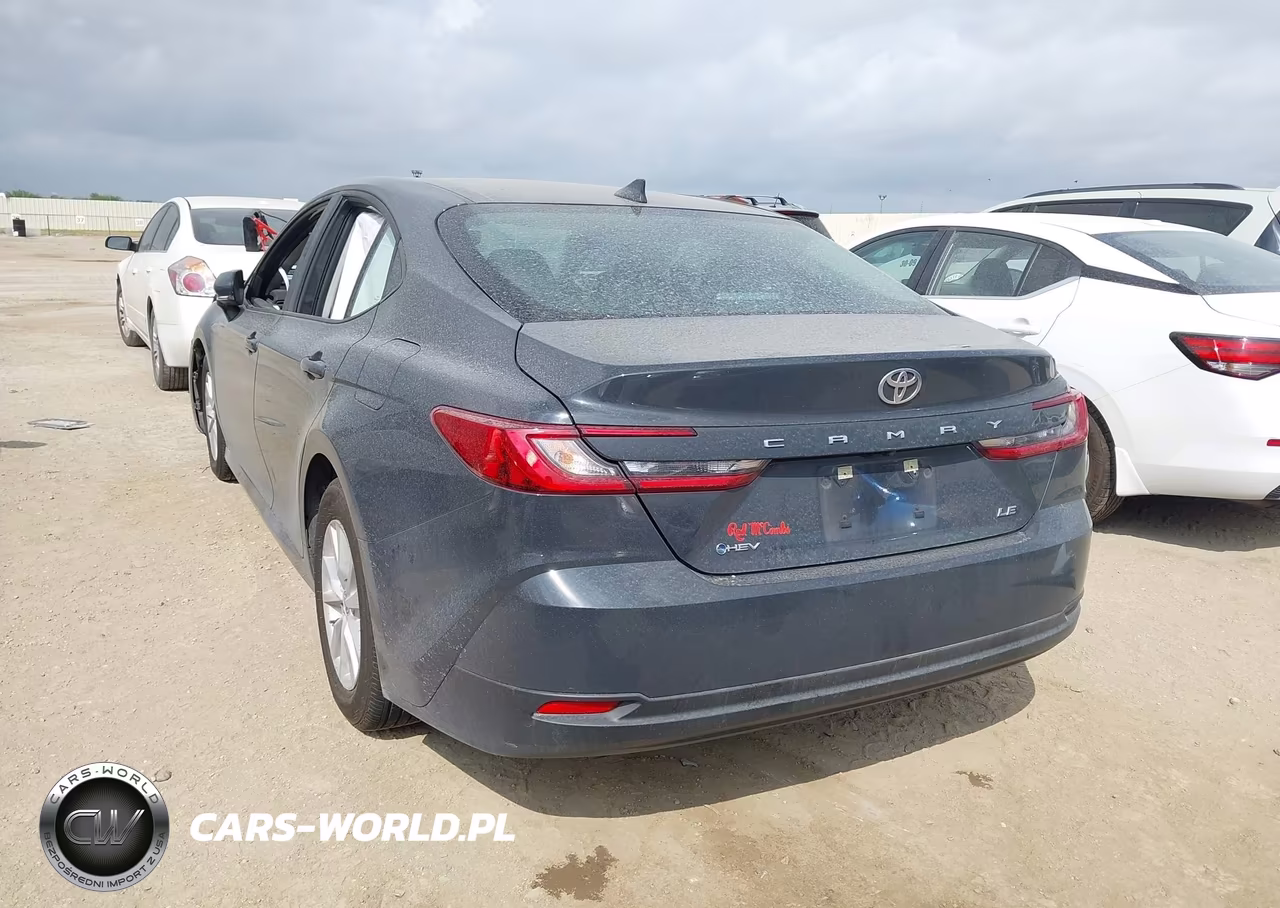 2026 Toyota Camry Le VIN:4T1DAACK1TU223335 - 3