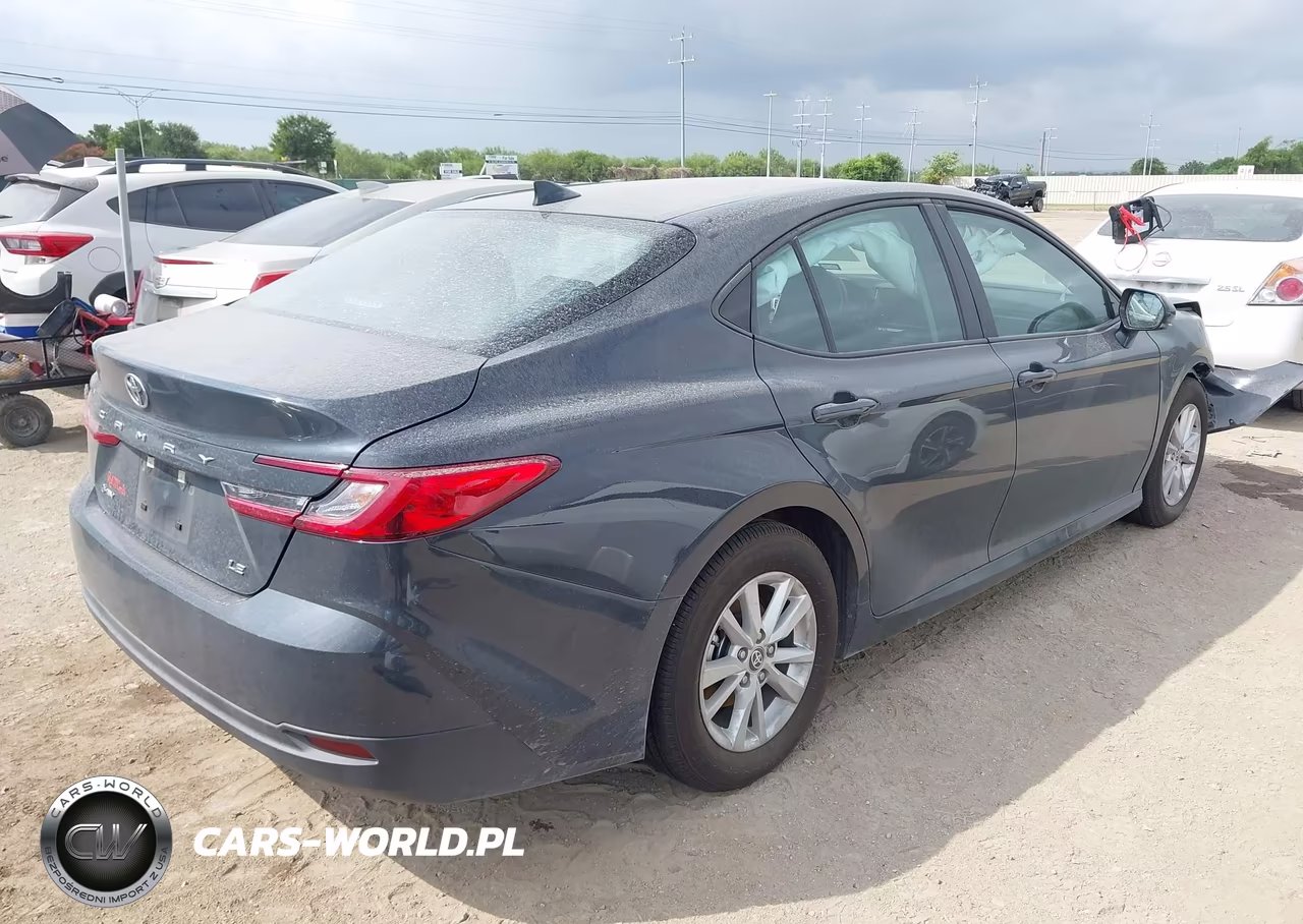 2026 Toyota Camry Le VIN:4T1DAACK1TU223335 - 4