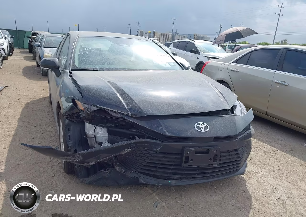 2026 Toyota Camry Le VIN:4T1DAACK1TU223335 - 6