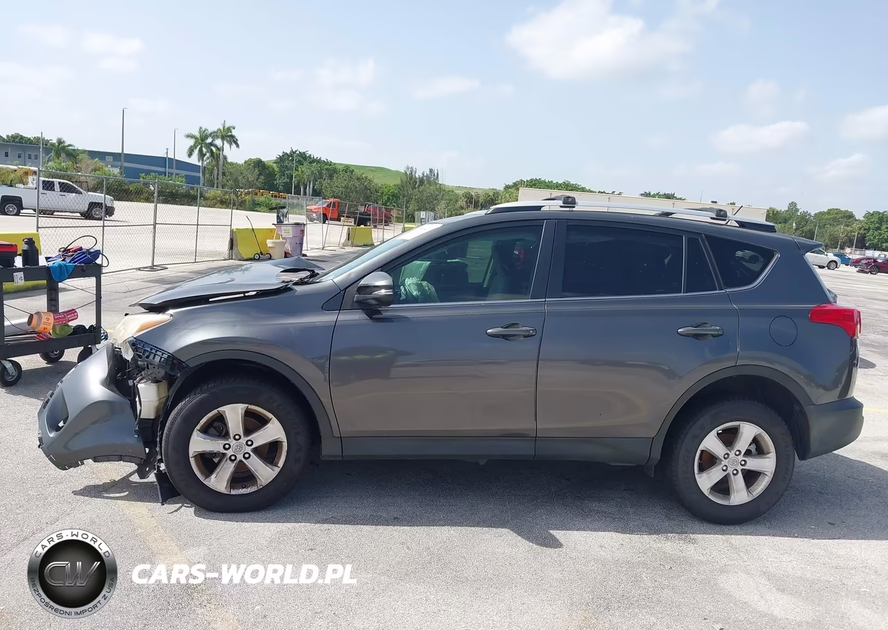 2014 Toyota Rav4 Xle VIN:JTMWFREV4EJ010324 - 13