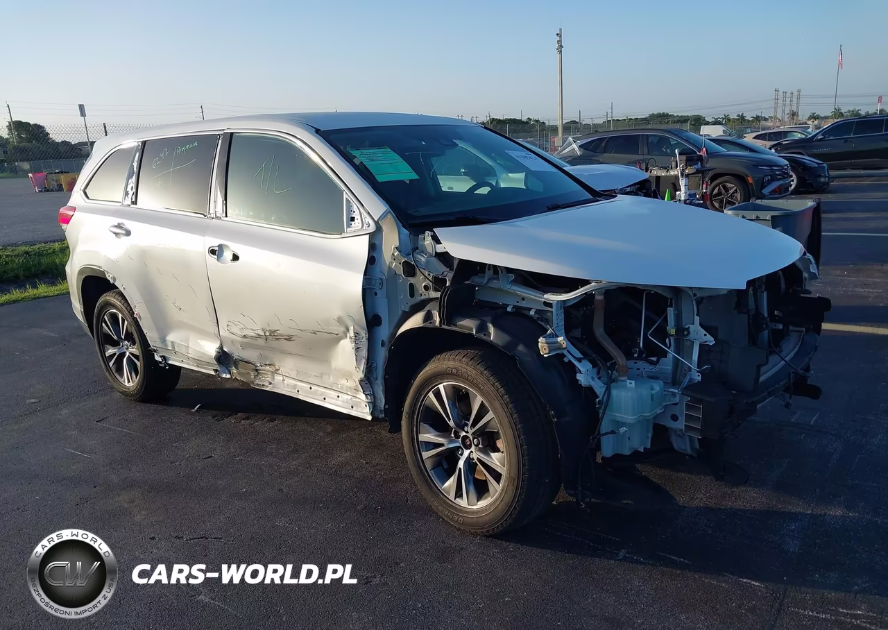 2019 Toyota Highlander Le