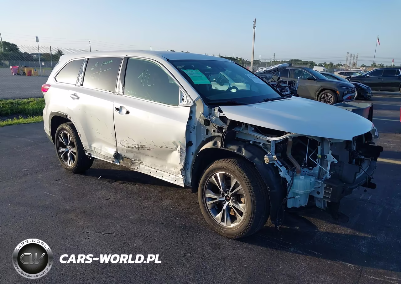 2019 Toyota Highlander Le VIN:5TDZARFH4KS057257 - 6