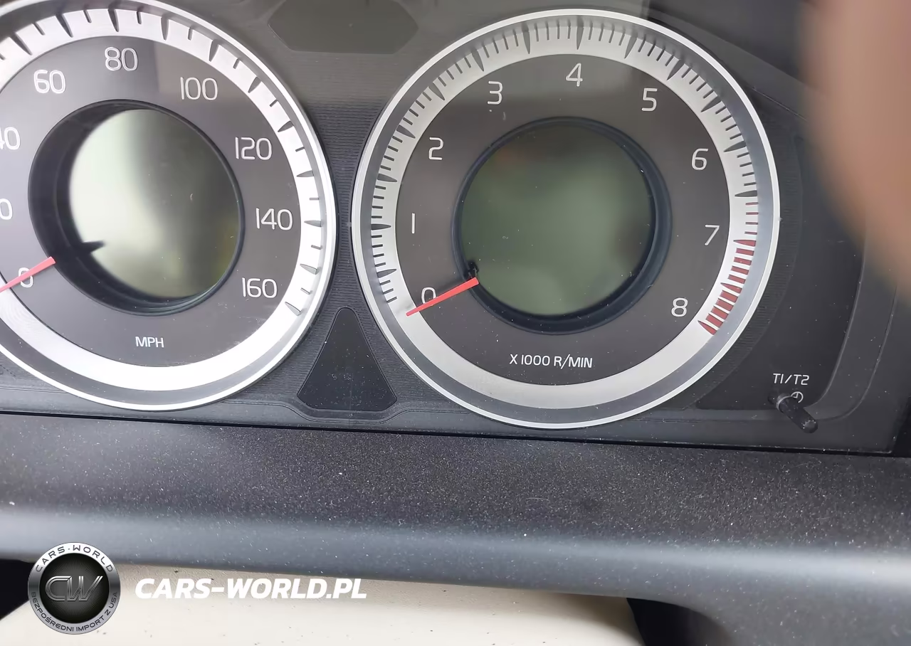 2012 Volvo Xc60 T6 R-Design VIN:YV4902DZXC2295318 - 13