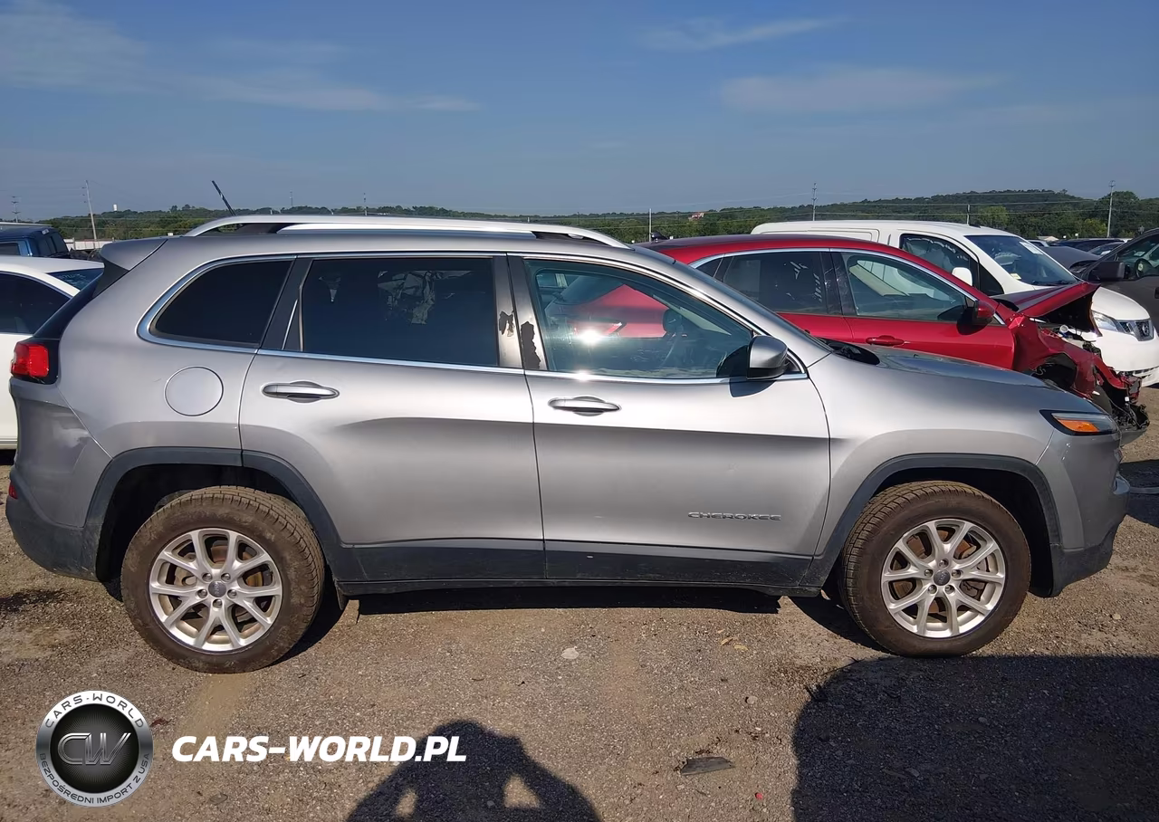 2018 Jeep Cherokee Latitude Fwd VIN:1C4PJLCB3JD611676 - 13