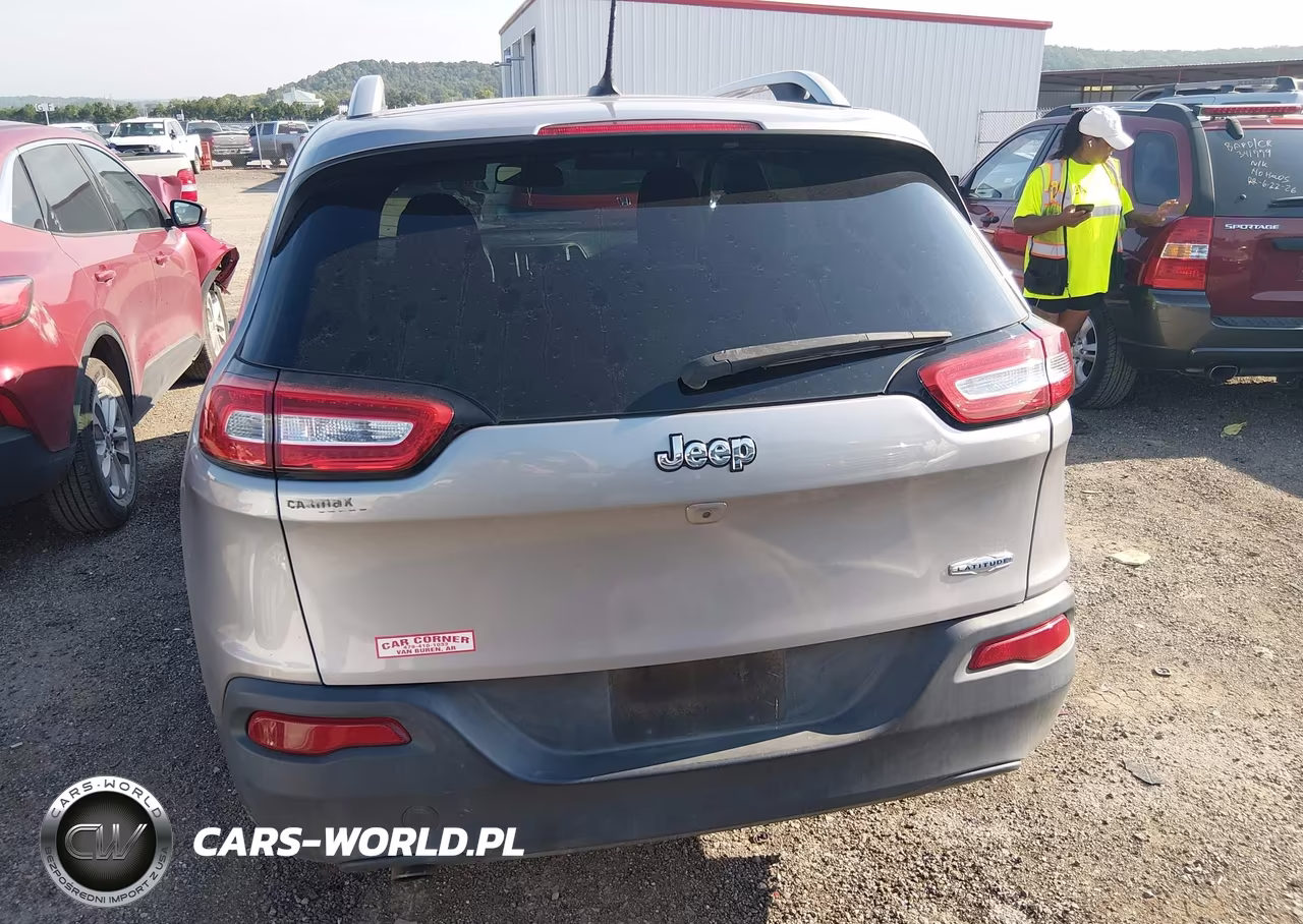 2018 Jeep Cherokee Latitude Fwd VIN:1C4PJLCB3JD611676 - 16