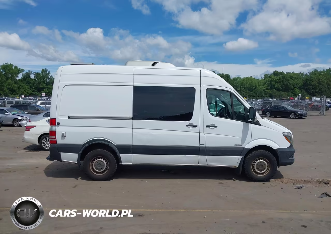 2016 Mercedes-Benz Sprinter 2500 Normal Roof VIN:WD4PE7DD3GP199056 - 13