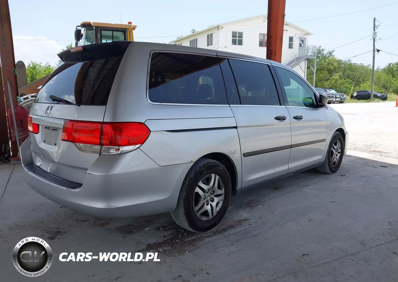 2010 Honda Odyssey Lx VIN:5FNRL3H28AB053411 - 4