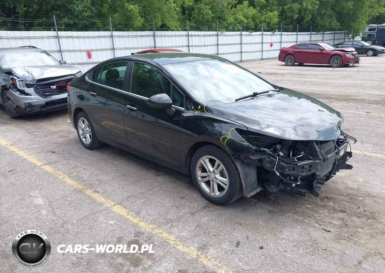 2017 Chevrolet Cruze Lt Auto – zdjęcie 1 z 16