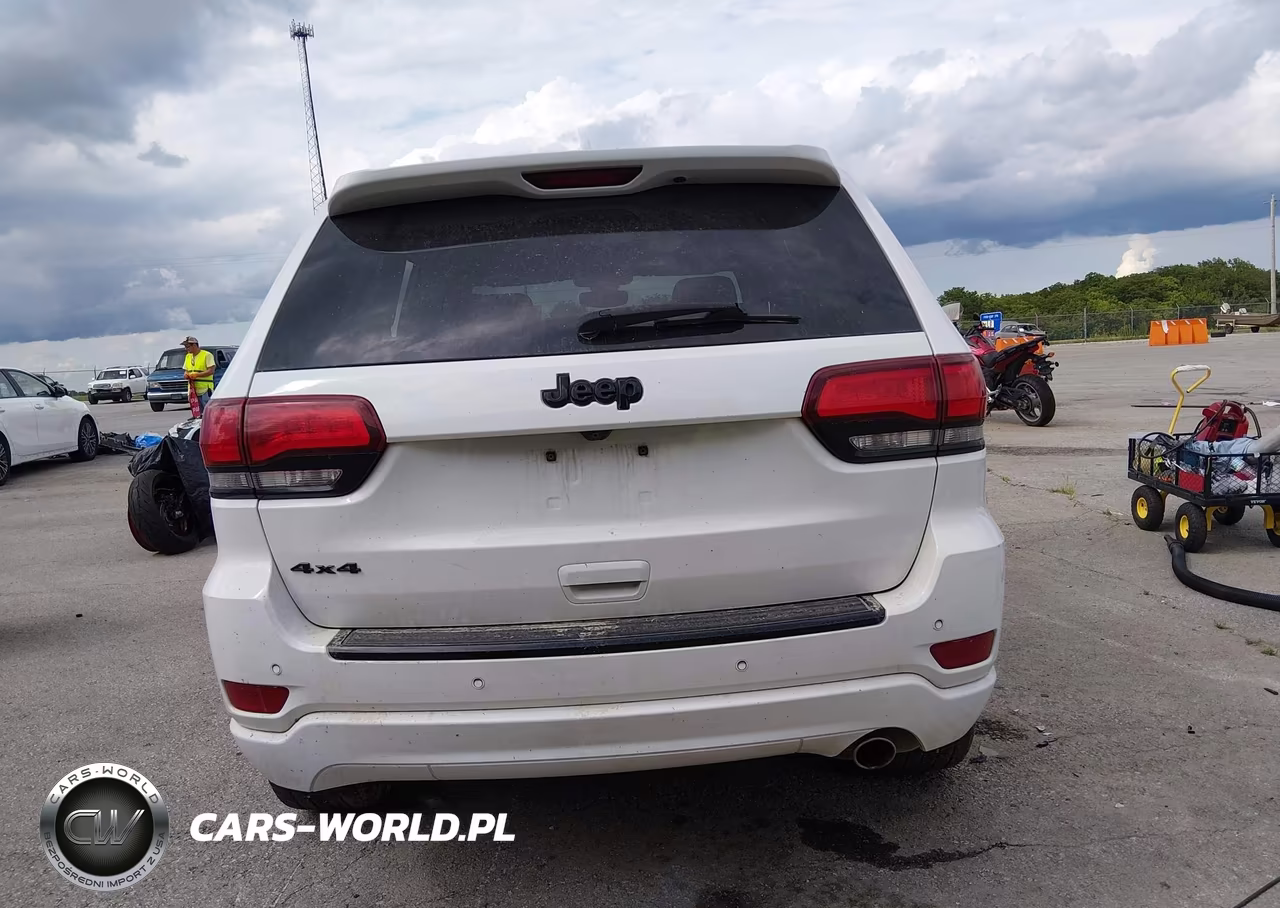 2017 Jeep Grand Cherokee Altitude VIN:1C4RJFAG5HC925077 - 16