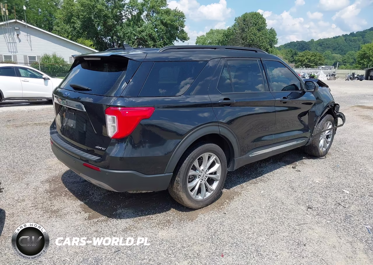 2021 Ford Explorer Xlt VIN:1FMSK8DH5MGA03275 - 4